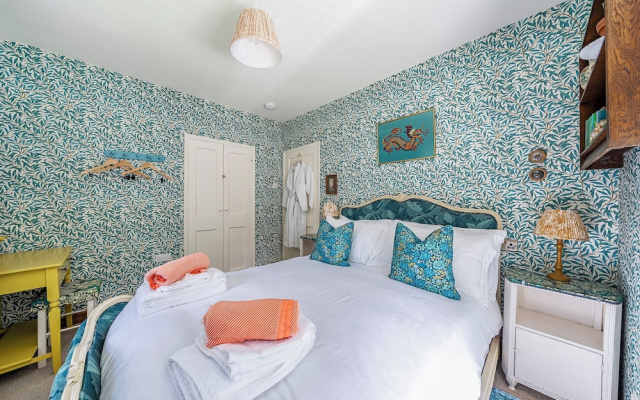 Bodior Lodge