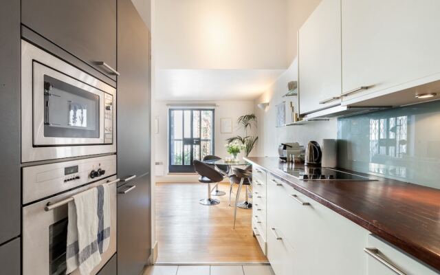 2 Bdr in Kensington E1 by the Residences
