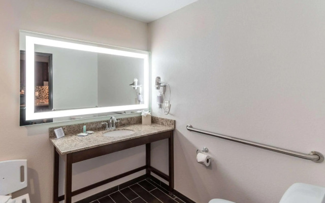 MainStay Suites Denver International Airport