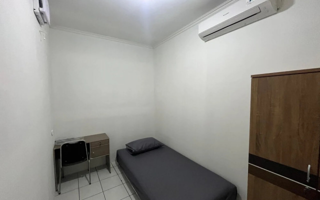 SPOT ON 93624 Damai 3 Guest House Syariah