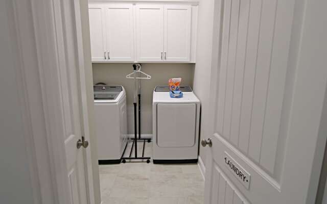 White Sands at Parks Edge