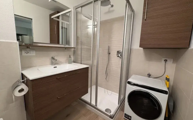 077 Moderno Monolocale Giustino