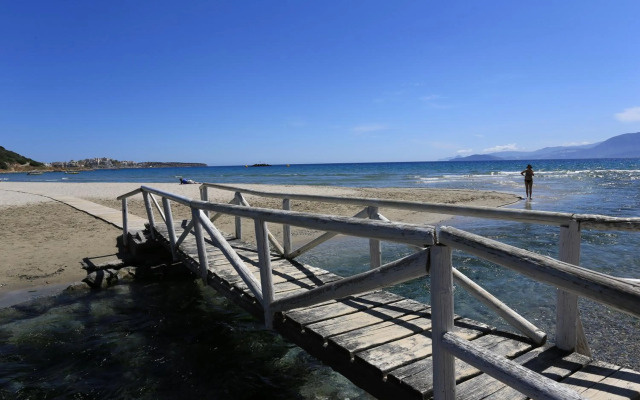 Almiros Beach Hotel