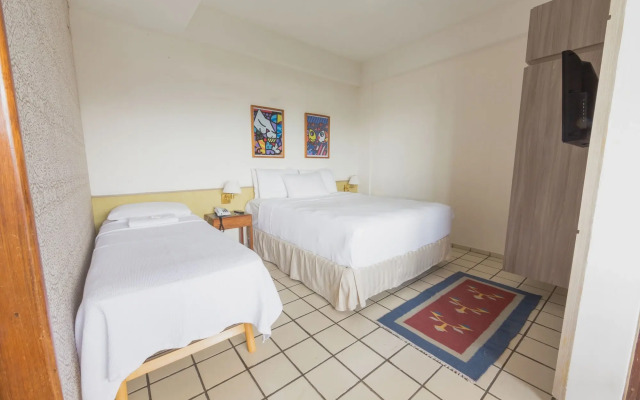 Xenius Hotel