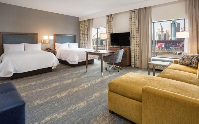 Hampton Inn & Suites Newport/Cincinnati