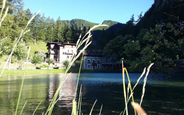 Hotel Residence Lago Laux