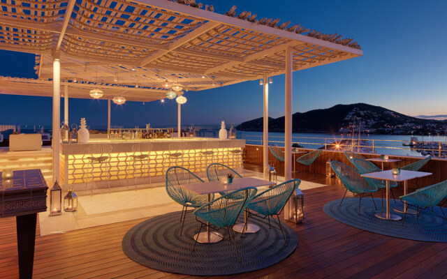 Aguas de Ibiza Grand Luxe Hotel