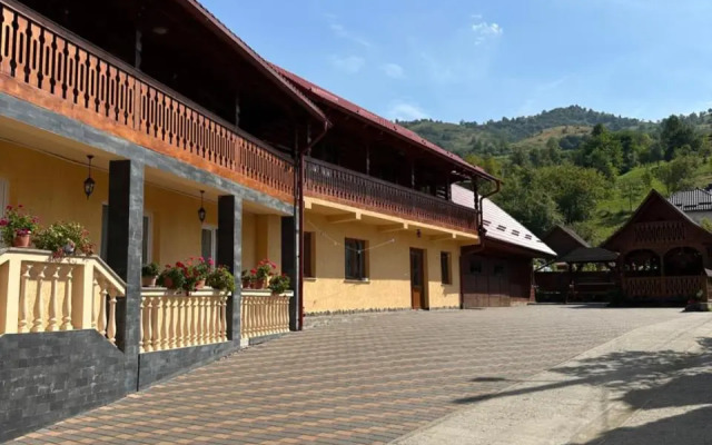 Pensiunea Dorina