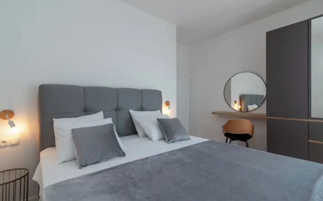Villa Eight by Villa Kuzmanic