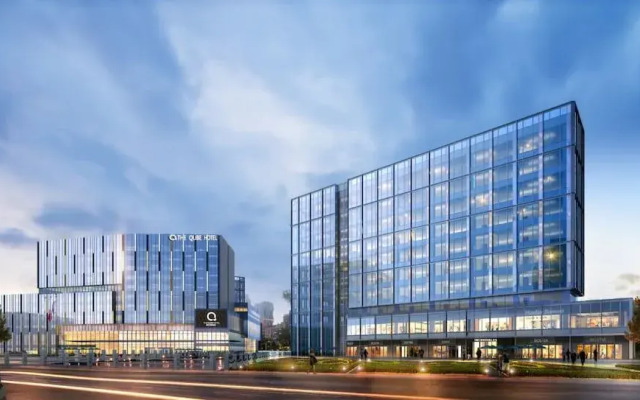 Voco Shanghai Hongqiao Hub, an IHG Hotel