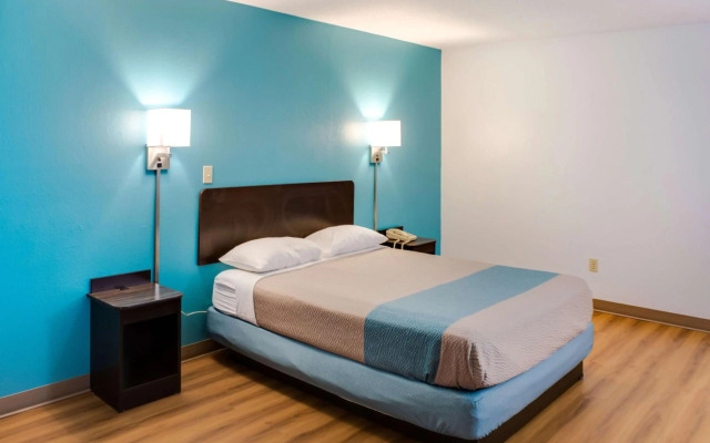 Motel 6 Richmond, IN