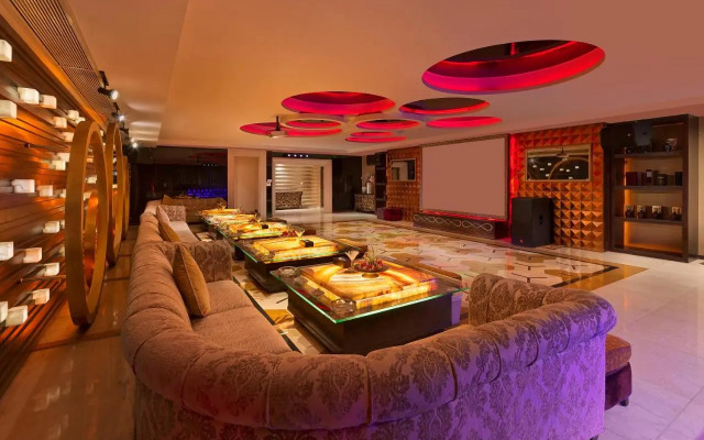 Regal Palace Hotel 5 Star