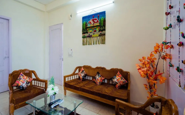 OYO 13726 Home Cozy 2BHK Hathi Paon Road