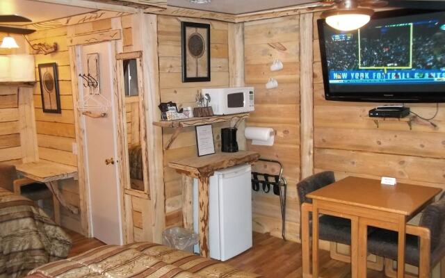 The Cedaredge Lodge