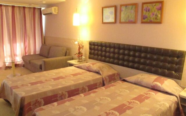 Hotel Sandy Beach