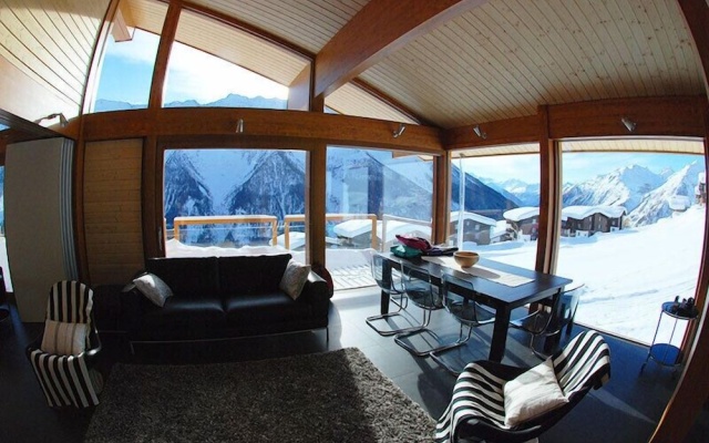 Swiss Chalet – Outside – Ferden