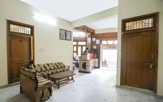OYO 14562 Rishabh Guest house