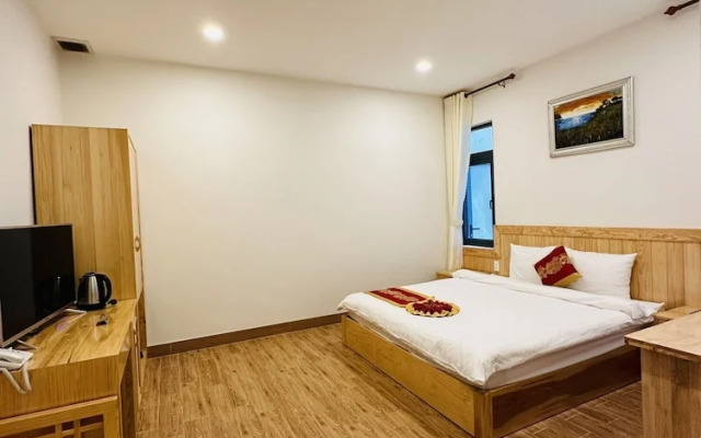 Minh Nhat Tan Hotel