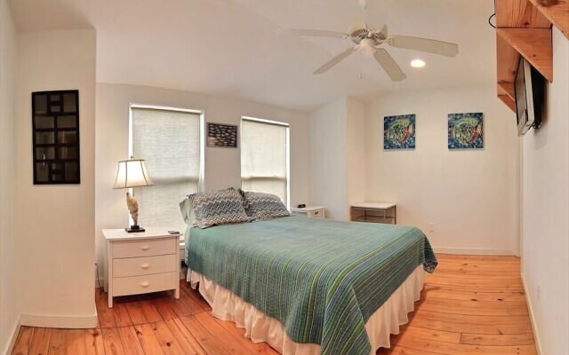 Reel Paradise - 3 Br Condo