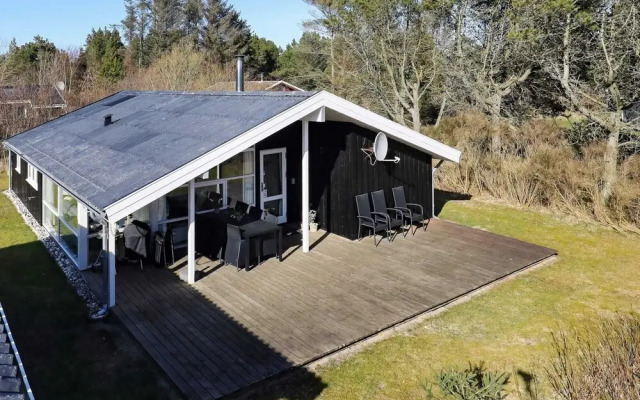 6 Person Holiday Home in Blokhus