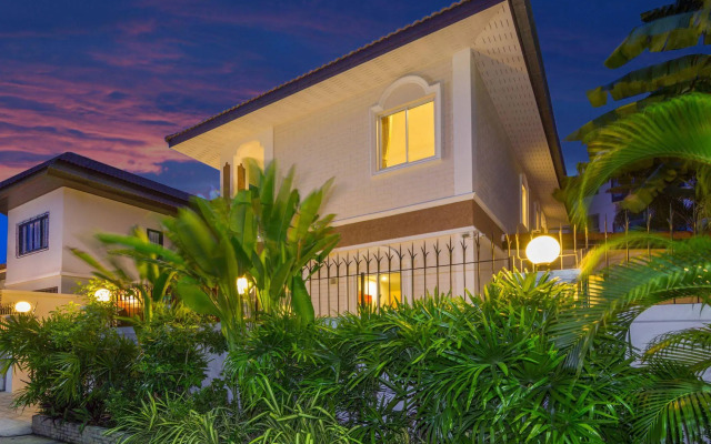 Villa Waree 5 minutes from City and Beach