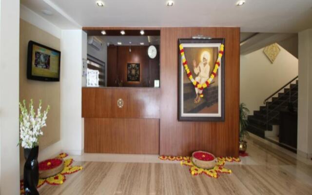 Marigold- Newly Renovated Hotel