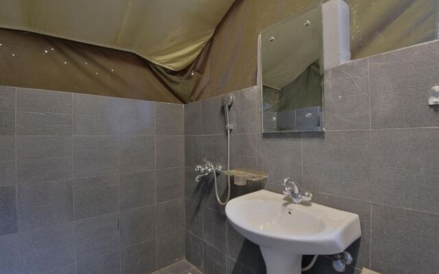 LivingStone Eco Resort