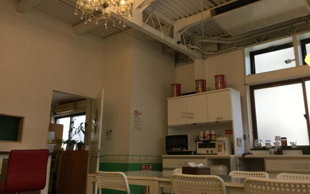 Kobe Sannomiya R2 Hostel