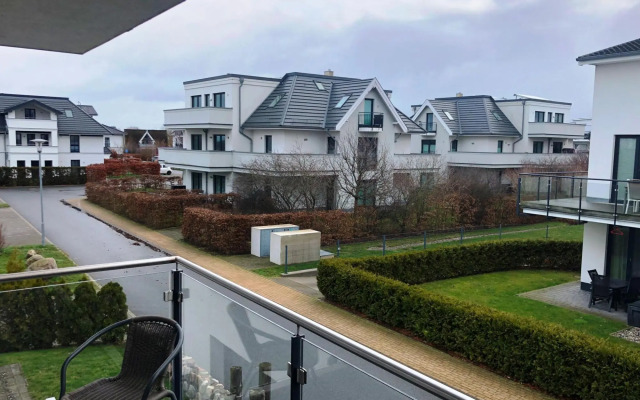 Apartment House Calmsailing, Borgerende