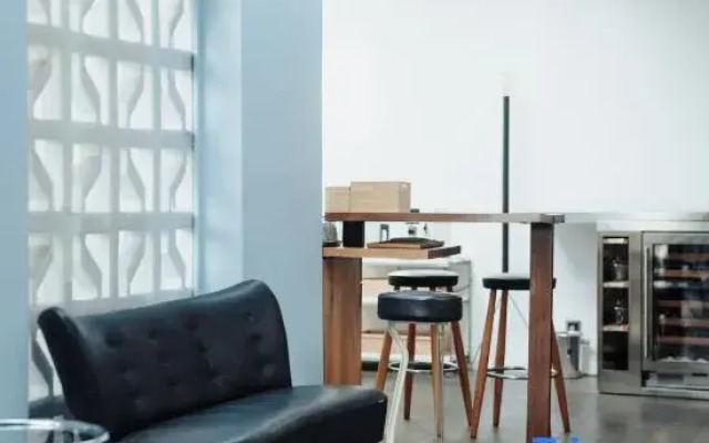 Chongdeli Zhuxia Hotel