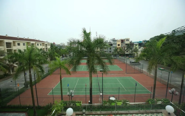 Sunflower International Village