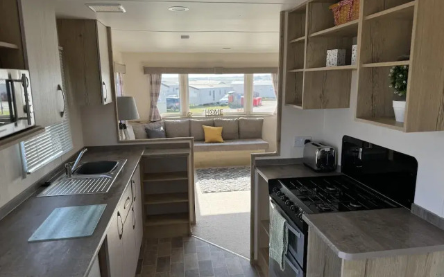 Coastal Caravan Perranporth