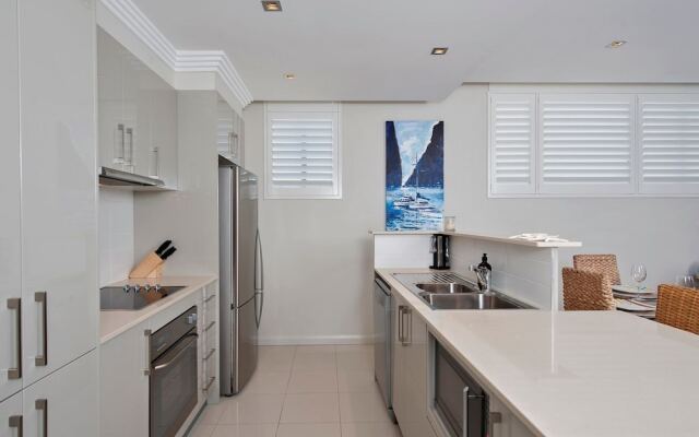 Aura Unit 12 - Shoal Bay