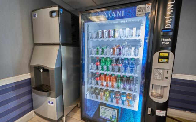 Riverview Inn & Suites