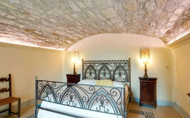 Spacious Villa in Sermugnano With Private Swimming Pool