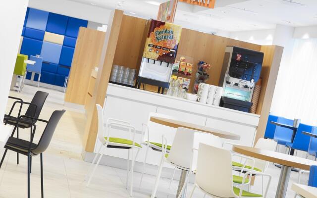 Holiday Inn Amsterdam - Arena Towers by IHG