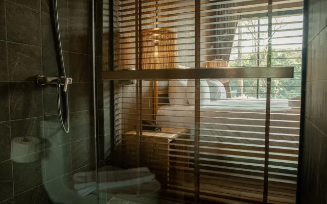 Historykan Kanchanaburi Hotel