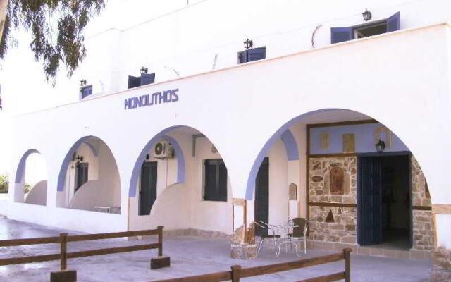 Monolithos Hotel