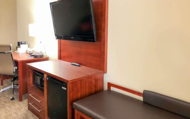 Comfort Suites Oshkosh