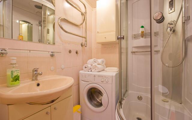 Апартаменты на улице Марата