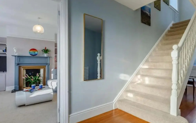 Mevagissey Holiday Home - sea View and Parking