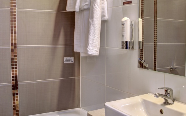Clayton Hotel Cardiff