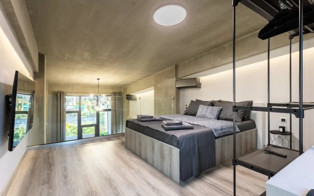 Ventiri Lofts - Luxury Penthouse w Home Cinema