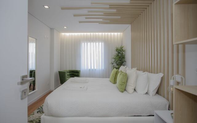 Liiiving -Luxury River View Apartment VI