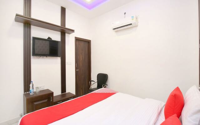 OYO 11034 Hotel JD Plaza