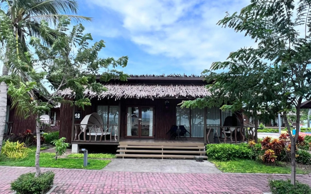 Crusoe Cabins Casobe