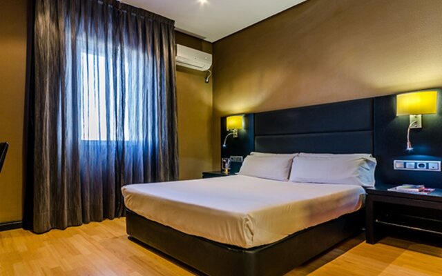 Virgen de los Reyes Hotel