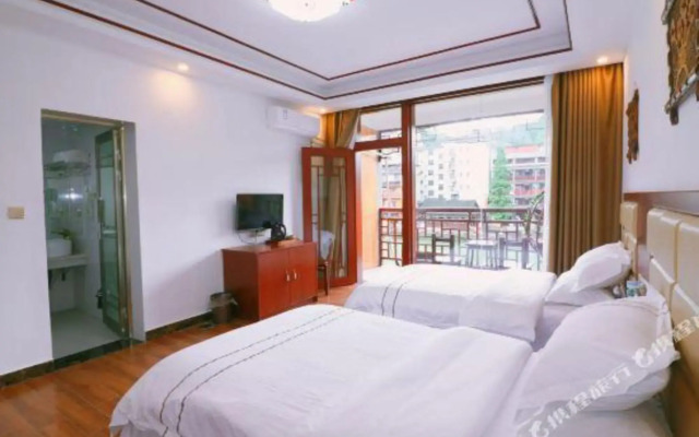 Fengyuan Yuanjiangjing Hotel