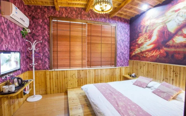 Wuzhen Times Town Theme Inn
