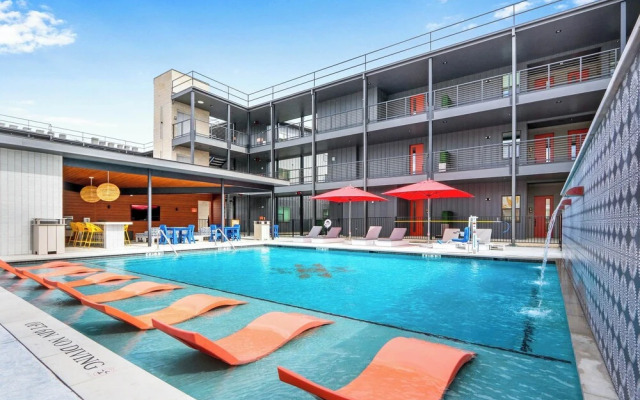 Pure Texas Poolside Oasis Steps to Entertainment